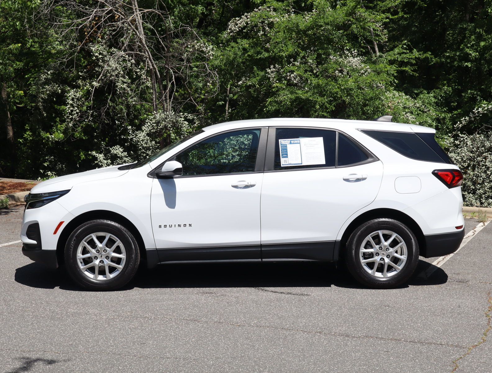 Used 2024 Chevrolet Equinox LS FWD image 6