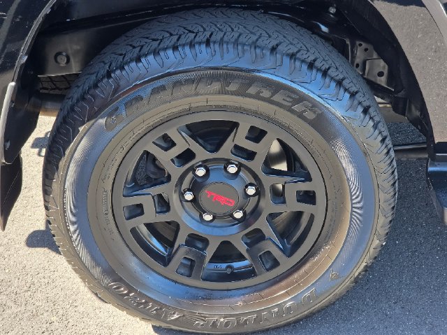 Used 2024 Toyota 4Runner TRD Off-Road Premium w/ Off Road Premium Plus Package AWD/4WD image 12