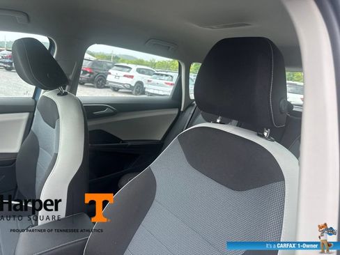 Used 2025 Volkswagen Taos S FWD image 12