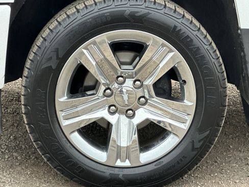 Used 2018 Chevrolet Silverado 1500 Custom w/ Custom Convenience Package image 40