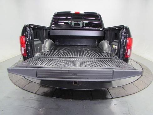 Used 2019 Ford F150 Lariat image 11