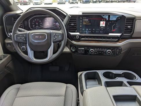 Used 2025 GMC Sierra 1500 SLE AWD/4WD image 15