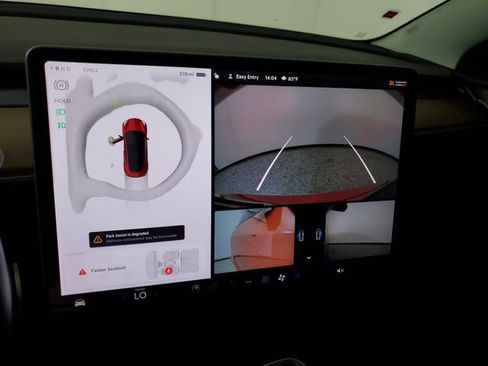 Used 2023 Tesla Model 3 Performance image 28