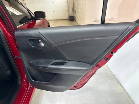 Used 2017 Honda Accord Sport Special Edition image 36