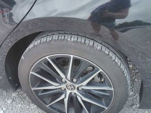 Used 2024 Toyota Camry SE FWD image 5