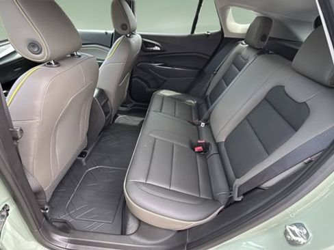 Used 2026 Chevrolet Trax ACTIV w/ Sunroof Package FWD image 20