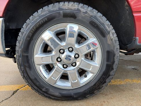 Used 2014 Ford F150 XLT w/ Equipment Group 302A Luxury image 9