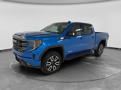Used 2023 GMC Sierra 1500 AT4 w/ AT4 Premium Package AWD/4WD image 7