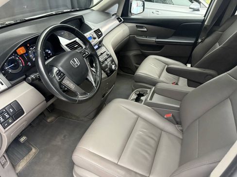 Used 2013 Honda Odyssey Touring image 14