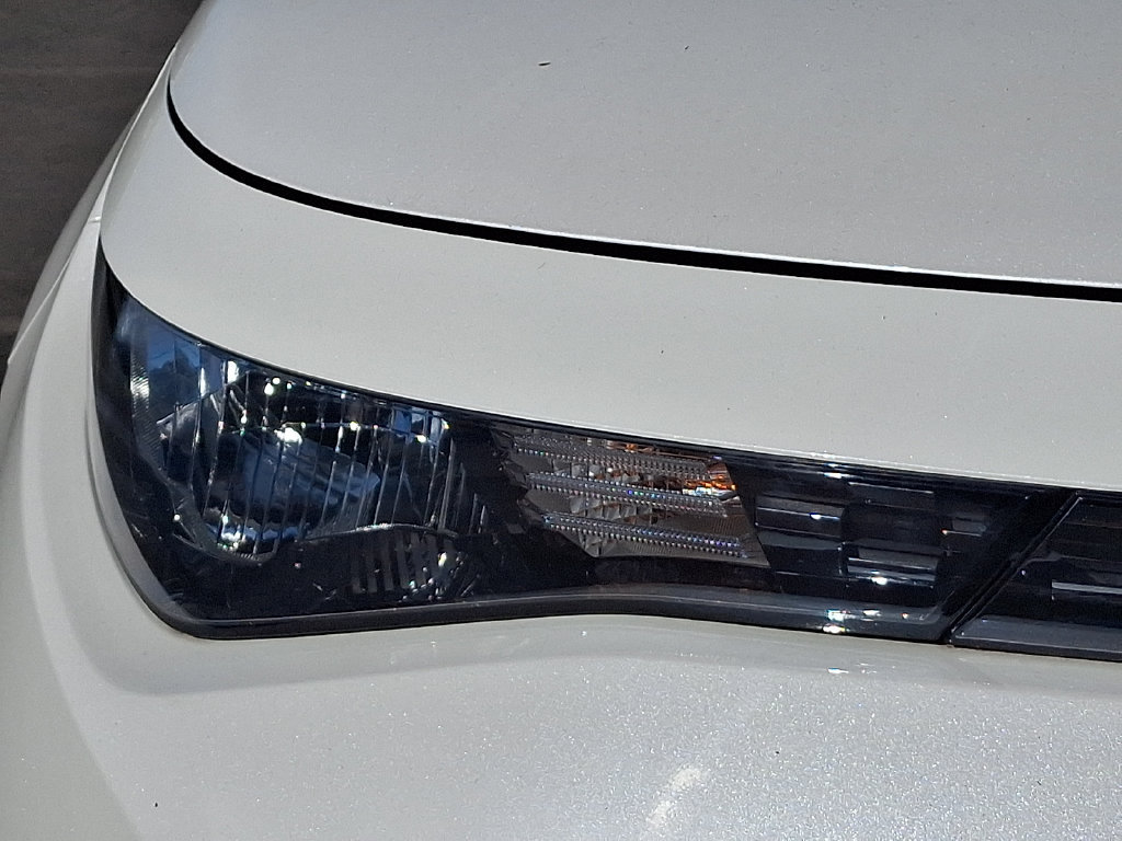 Used 2023 Kia Soul LX w/ LX Technology Package FWD image 13