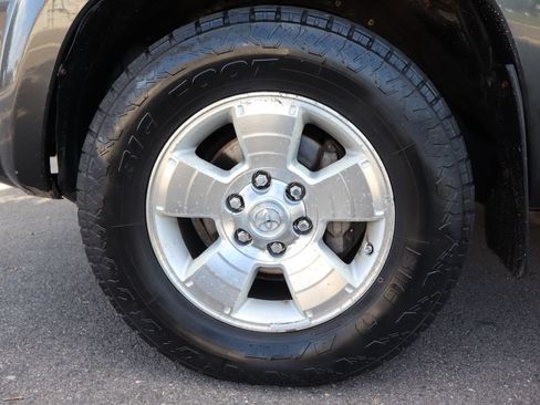Used 2006 Toyota 4Runner SR5 AWD/4WD image 37