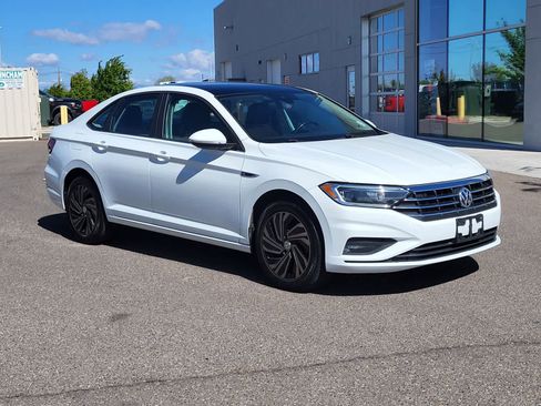 Used 2019 Volkswagen Jetta SEL Premium FWD image 3
