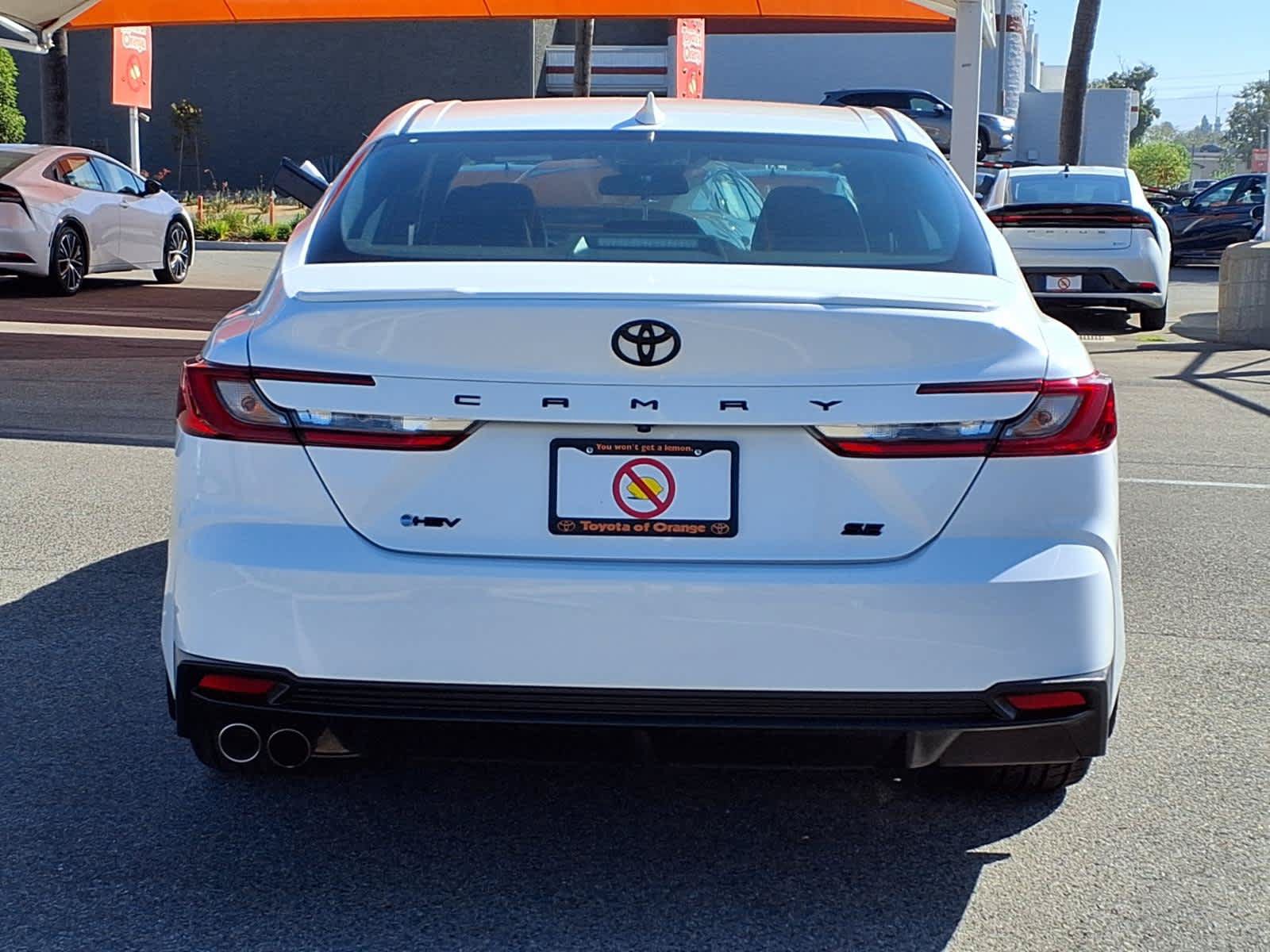 Certified 2025 Toyota Camry SE FWD image 5