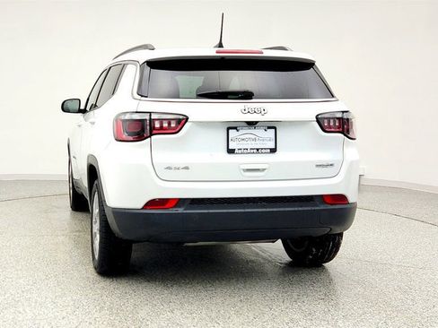 Used 2022 Jeep Compass Latitude image 6