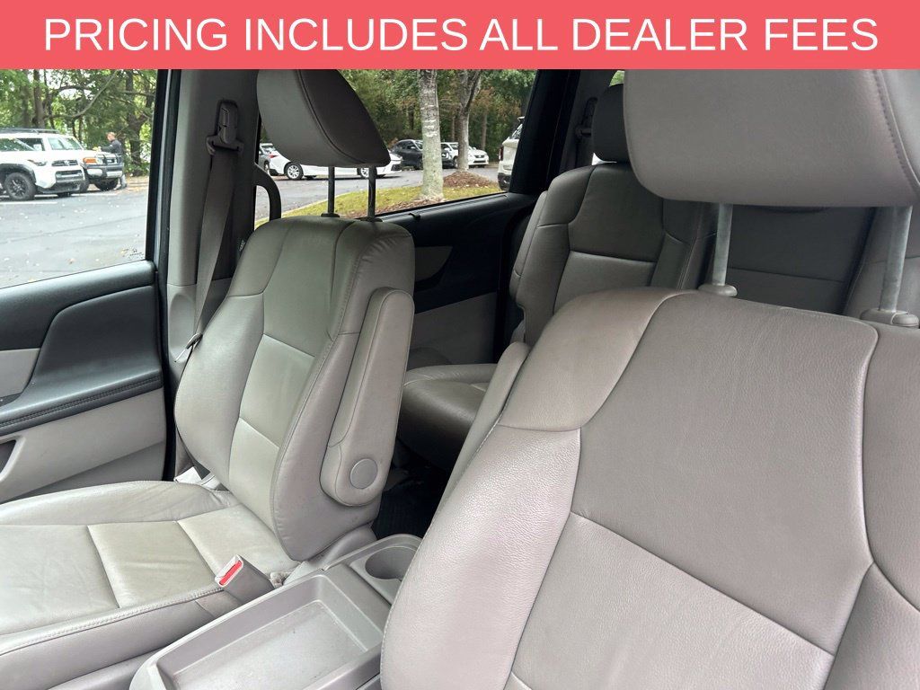 Used 2016 Honda Odyssey Touring Elite image 15