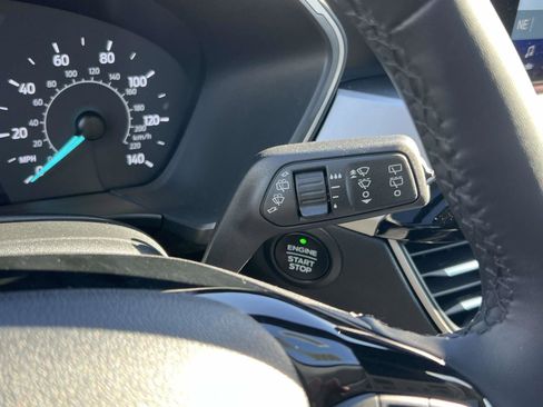 Used 2022 Ford Escape SEL image 17