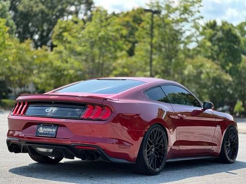 Used 2018 Ford Mustang GT RWD image 5
