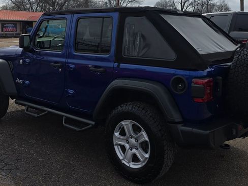 Used 2018 Jeep Wrangler Unlimited Sport S AWD/4WD image 5
