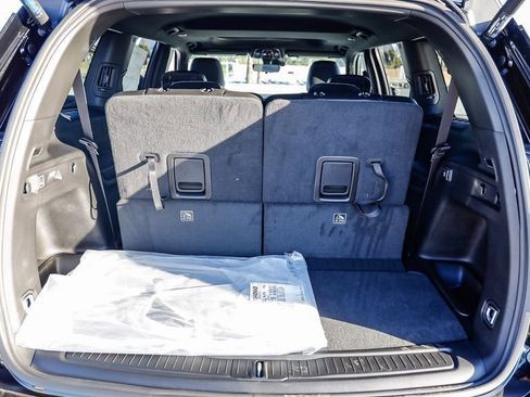 New 2025 Jeep Grand Cherokee L Altitude image 28