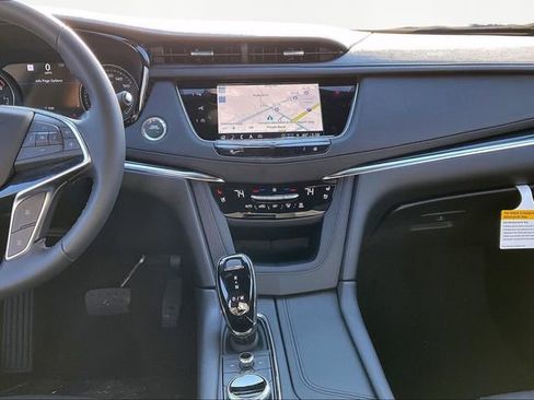 New 2026 Cadillac XT5 Premium Luxury w/ Driver Assist Package image 8