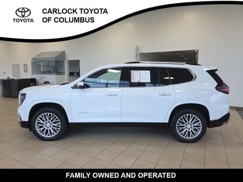 Used 2025 GMC Acadia Denali w/ LPO, All-Weather Package AWD/4WD image 3