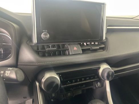 Used 2023 Toyota RAV4 LE AWD/4WD image 15