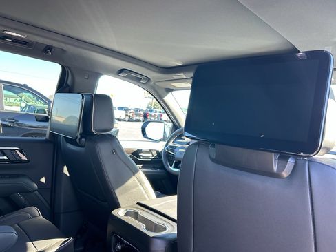 New 2026 Chevrolet Tahoe Premier image 28