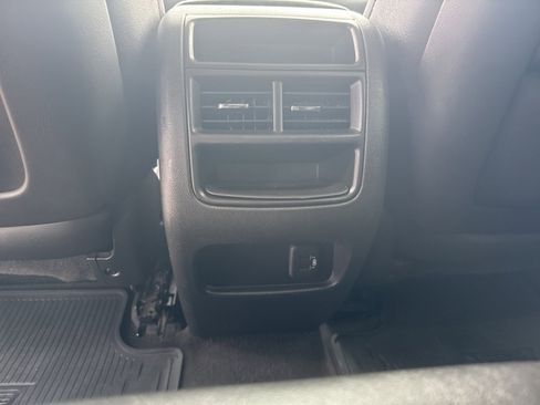 Used 2019 Cadillac XT5 Luxury image 22