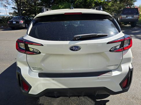 Certified 2025 Subaru Crosstrek 2.5i Limited w/ Crosstrek Mirror Package AWD/4WD image 5