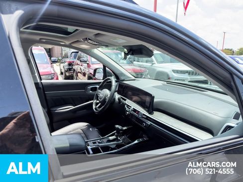 Used 2025 Kia Sorento SX AWD/4WD image 14