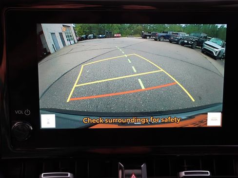 Used 2024 Toyota Corolla Cross XLE w/ Convenience Package AWD/4WD image 34