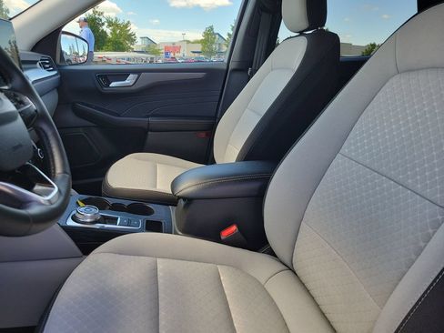Used 2024 Ford Escape Active w/ Tech Pack #2 AWD/4WD image 20
