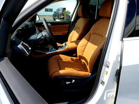New 2027 BMW X7 xDrive40i AWD/4WD image 9