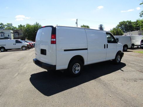 Used 2021 Chevrolet Express 2500 w/ Driver Convenience Package RWD image 6