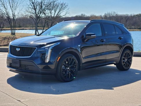 Certified 2022 Cadillac XT4 Sport image 3