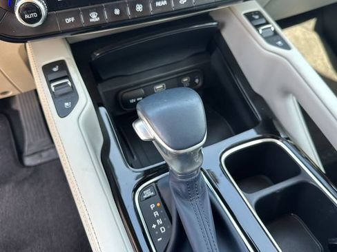 Used 2024 Kia Telluride EX w/ EX Captain's Chair Package AWD/4WD image 24