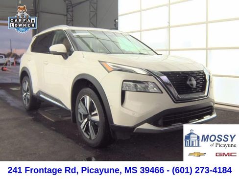 Used 2023 Nissan Rogue Platinum image 4