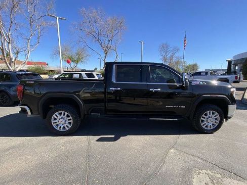 Used 2021 GMC Sierra 2500 SLT w/ SLT Premium Package image 2