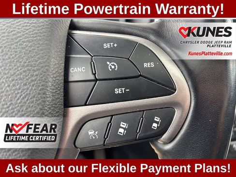 Used 2022 Jeep Grand Cherokee Limited w/ Luxury Group II image 15