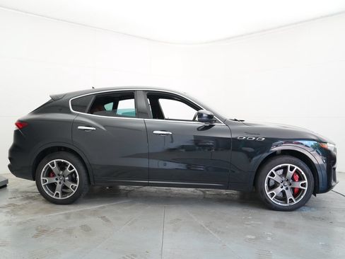 Used 2022 Maserati Levante Modena AWD/4WD image 31