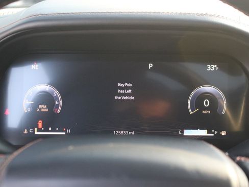 Used 2022 Jeep Grand Cherokee L Summit w/ Luxury Tech Group V image 24