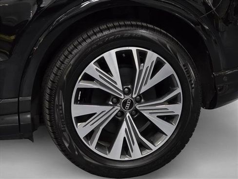 Certified 2023 Audi Q4 e-tron Premium Plus w/ Premium Plus image 9