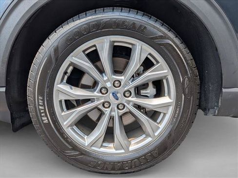 Certified 2023 Ford Explorer XLT w/ Equipment Group 202A RWD image 22