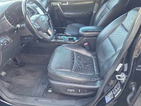 Used 2014 Kia Sorento SX w/ 3rd Row Package FWD image 11