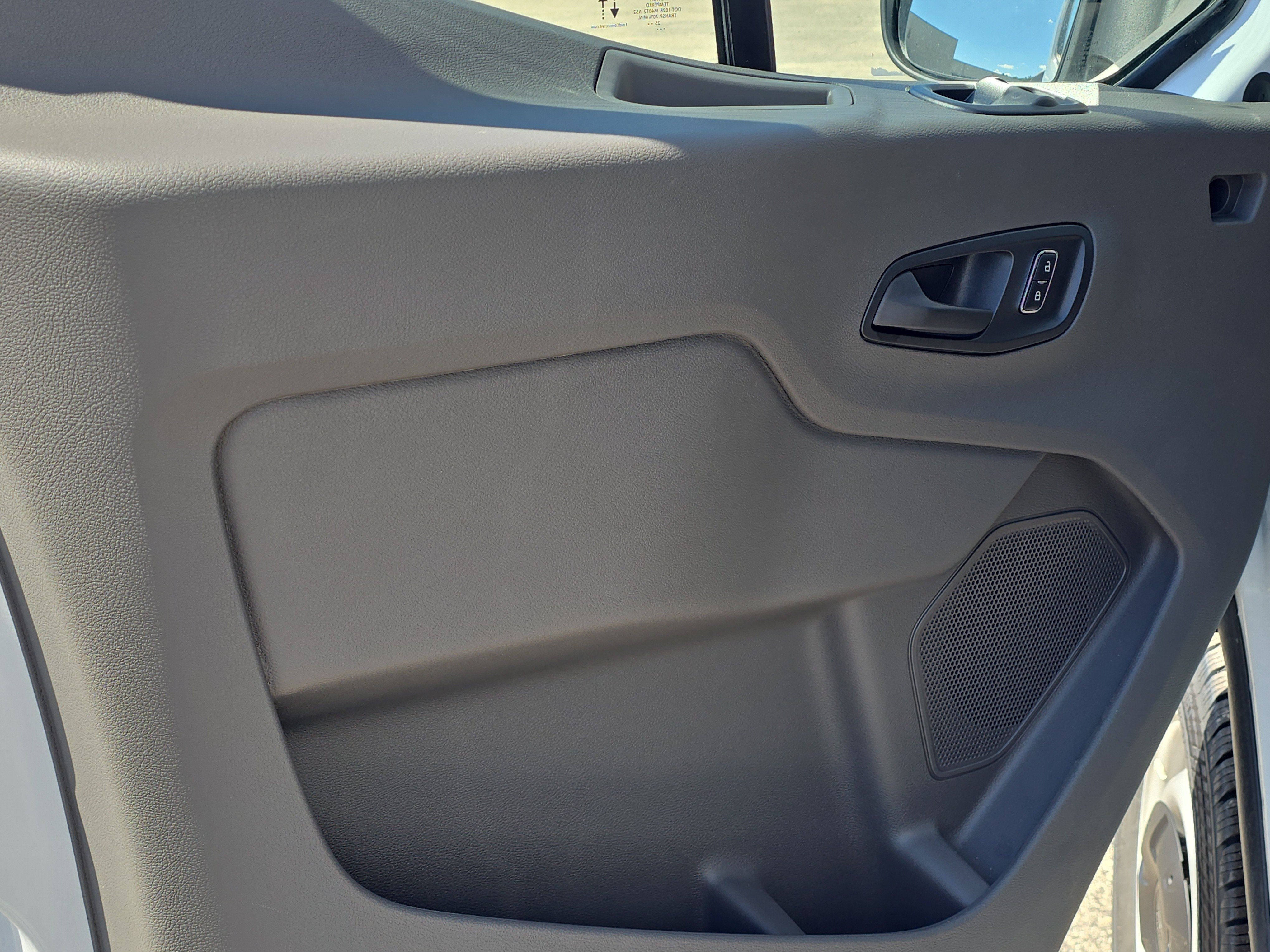 New 2026 Ford Transit 350 148 Medium Roof RWD image 8