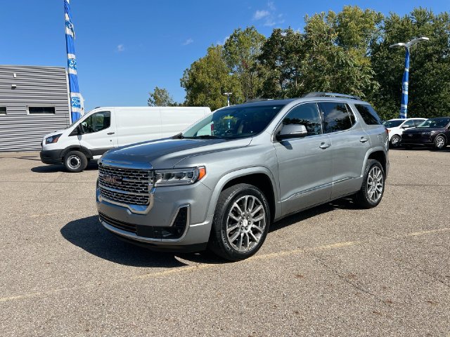 Used 2023 GMC Acadia Denali w/ Denali Ultimate Package AWD/4WD image 12