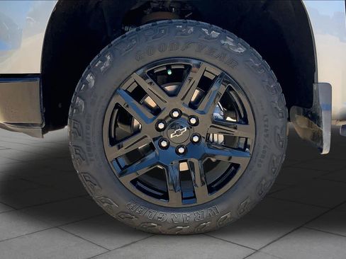 Used 2023 Chevrolet Silverado 1500 LT Trail Boss w/ Protection Package AWD/4WD image 11