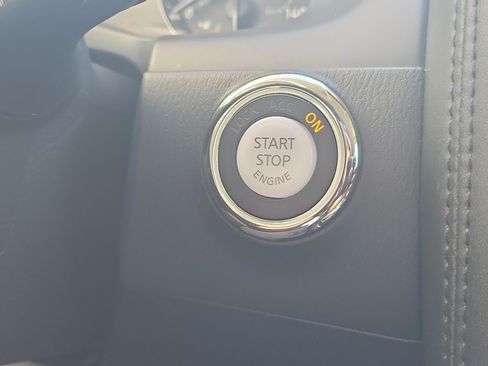 Used 2022 Nissan Armada SV w/ SV Appearance Package AWD/4WD image 30