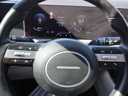 Used 2025 Hyundai Tucson SEL AWD/4WD image 19