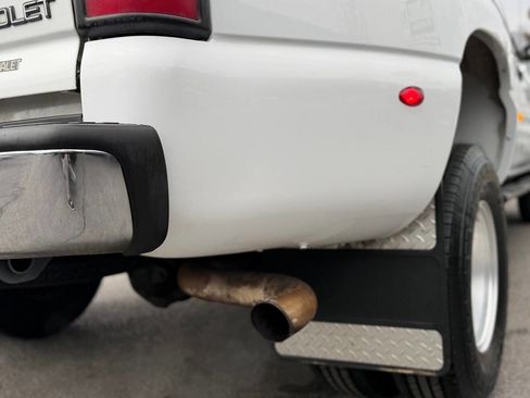 Used 2002 Chevrolet Silverado 3500 LS w/ Electrical Convenience Pkg image 57